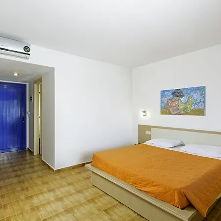 Apartahotel Ekaterini