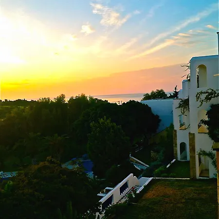 Ekaterini Aparthotel Kiotari