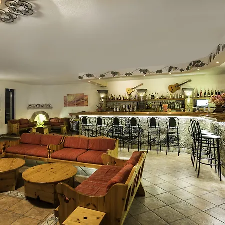 Ekaterini Aparthotel