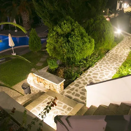 Ekaterini Lejlighedshotel 3*