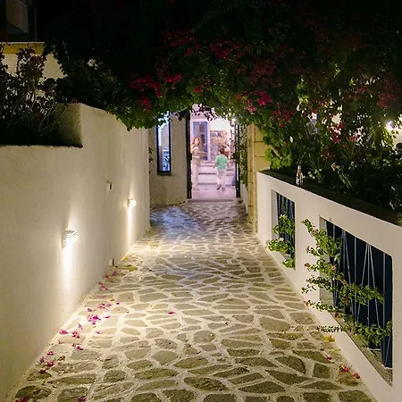 Ekaterini 3*